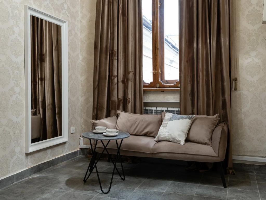 GM Apartments Novaya i tikhaya Trekhkomnatnaya na Tverskoy Flat 0*