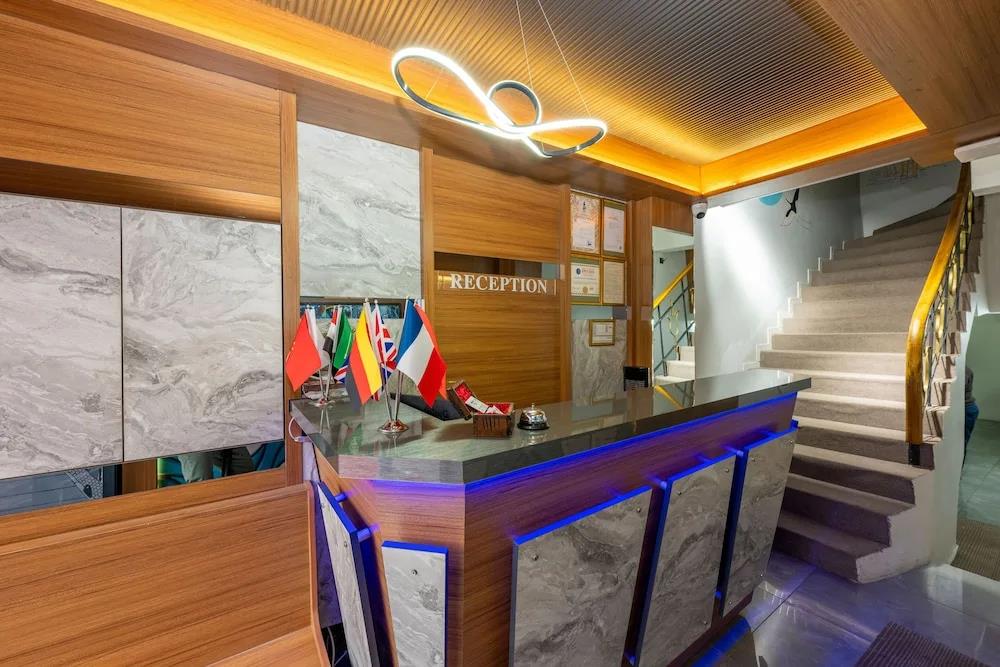 Mayza Otel 0*