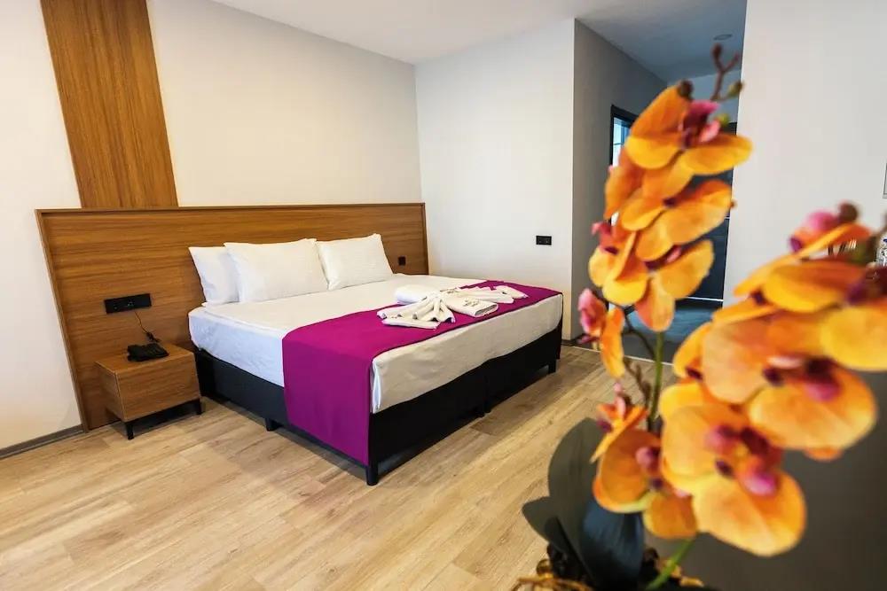 Restway Hotel 0*