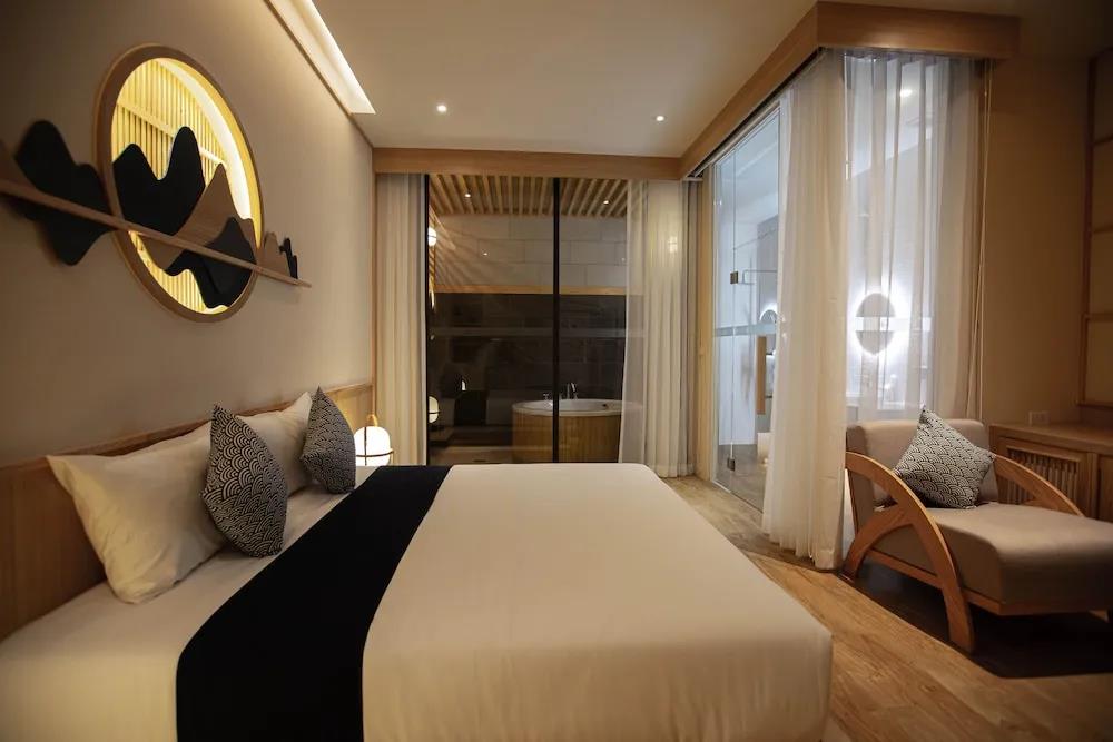 The Arch Phuket Hotel 3*