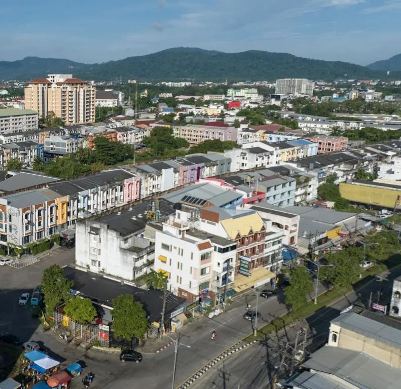 Chamemon Bed Phuket Town 3*