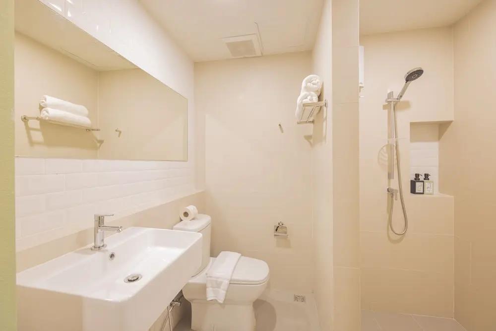 Chamemon Bed Phuket Town 3*