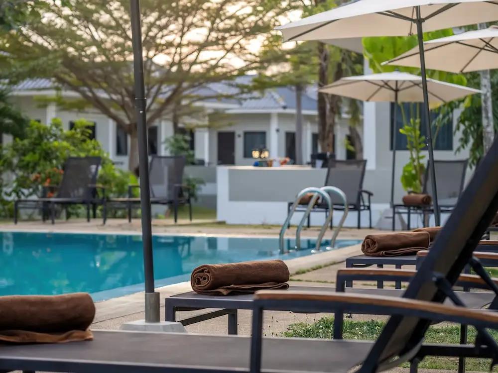 Isara Nai Yang Resort 3*