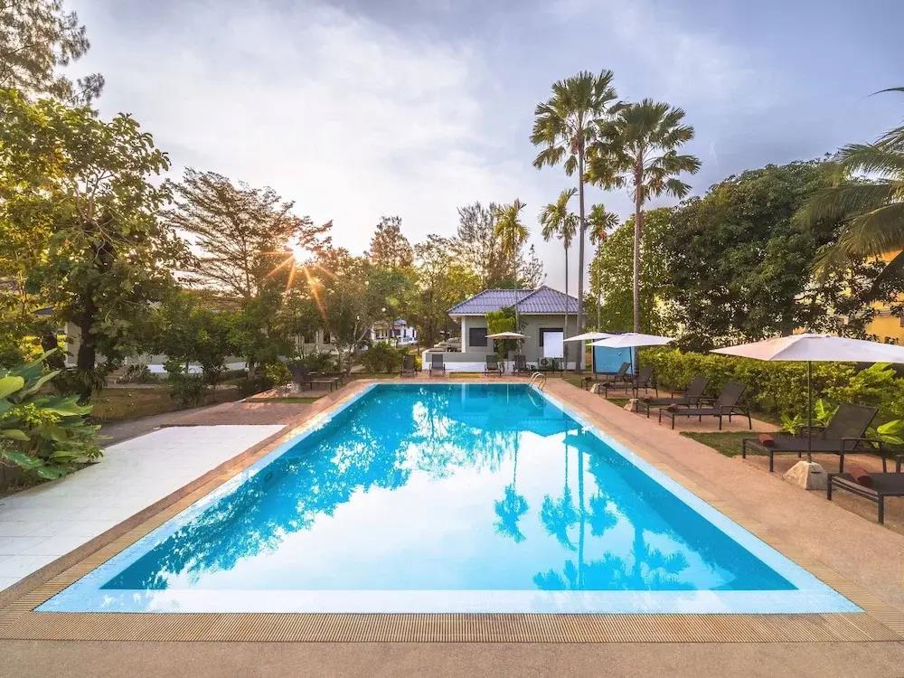 Isara Nai Yang Resort 3*