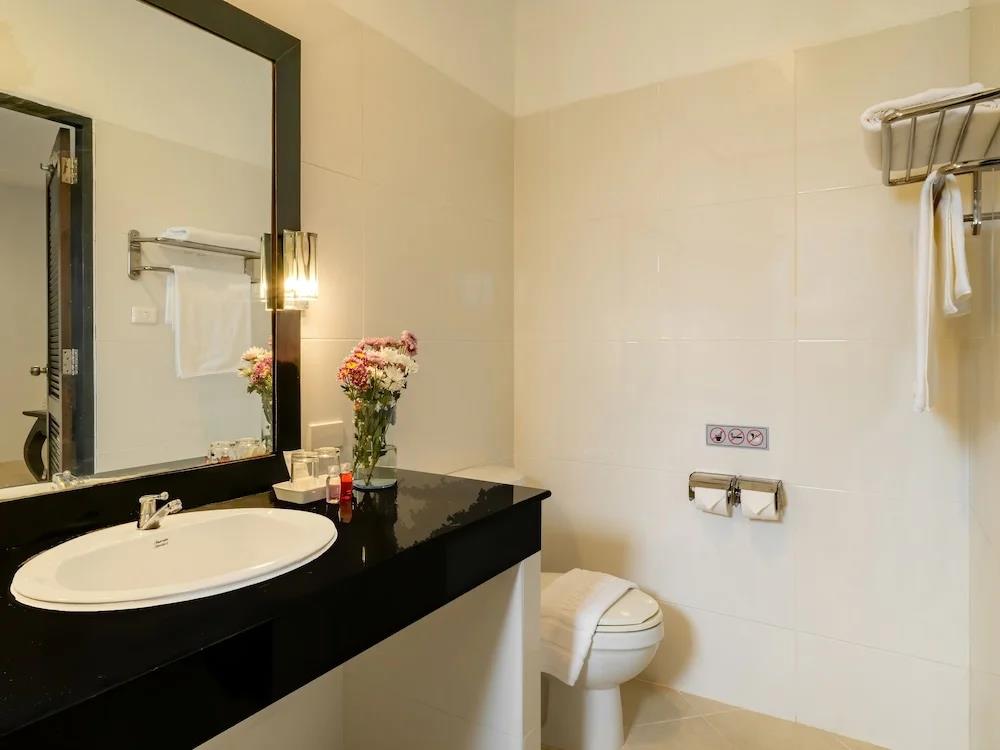 Isara Nai Yang Resort 3*