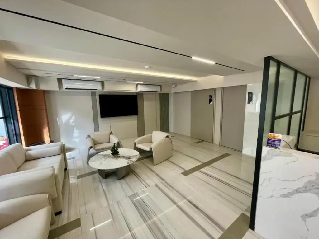Floral Court Hotel & Residence Sukhumvit 13 4*