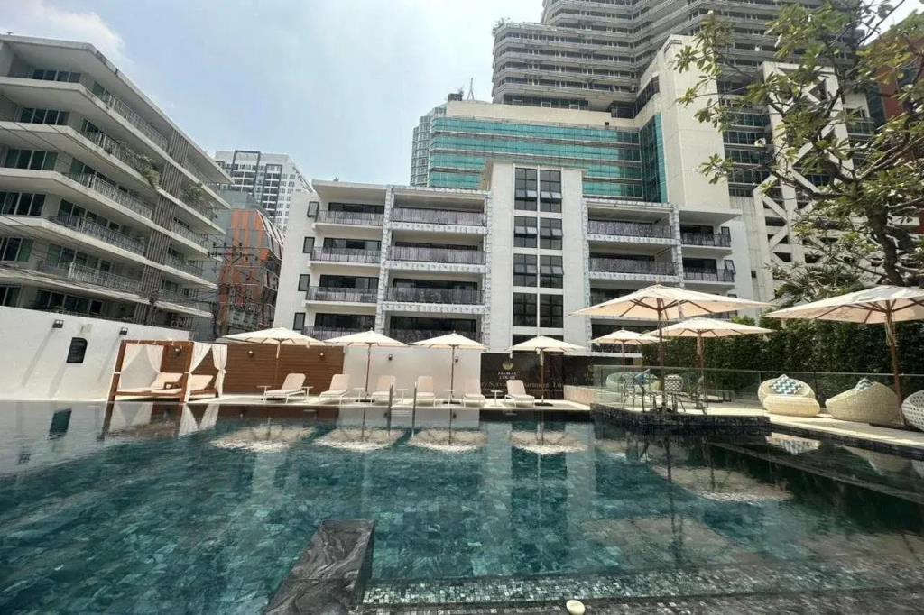 Floral Court Hotel & Residence Sukhumvit 13 4*