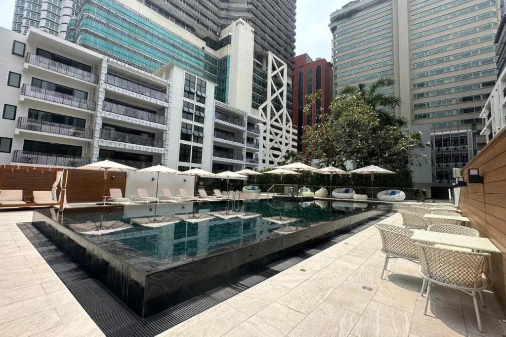 Floral Court Hotel & Residence Sukhumvit 13 4*
