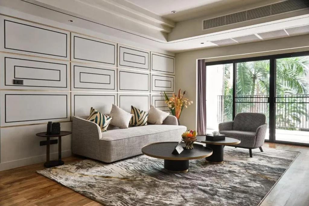 Floral Court Hotel & Residence Sukhumvit 13 4*