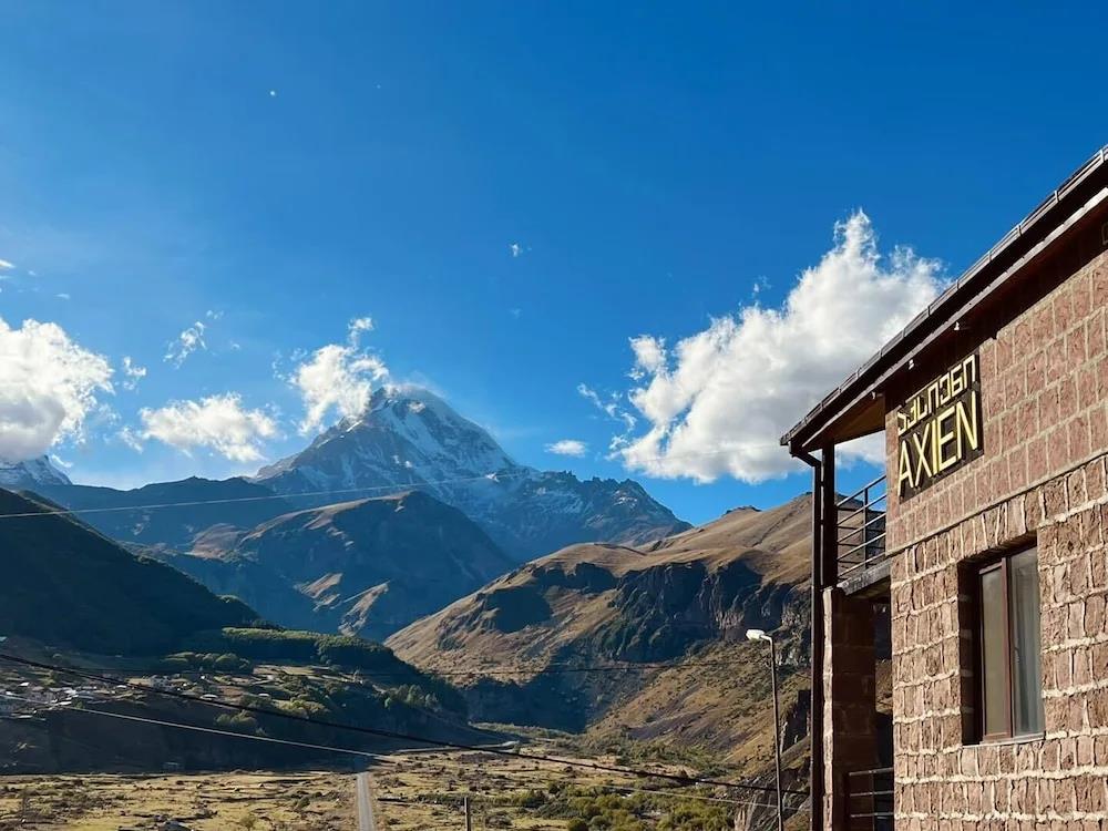 Hotel Axien Kazbegi 3*