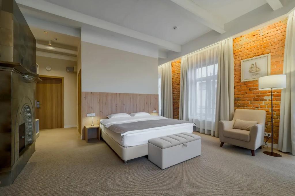 Dom Tat Hotel 3*