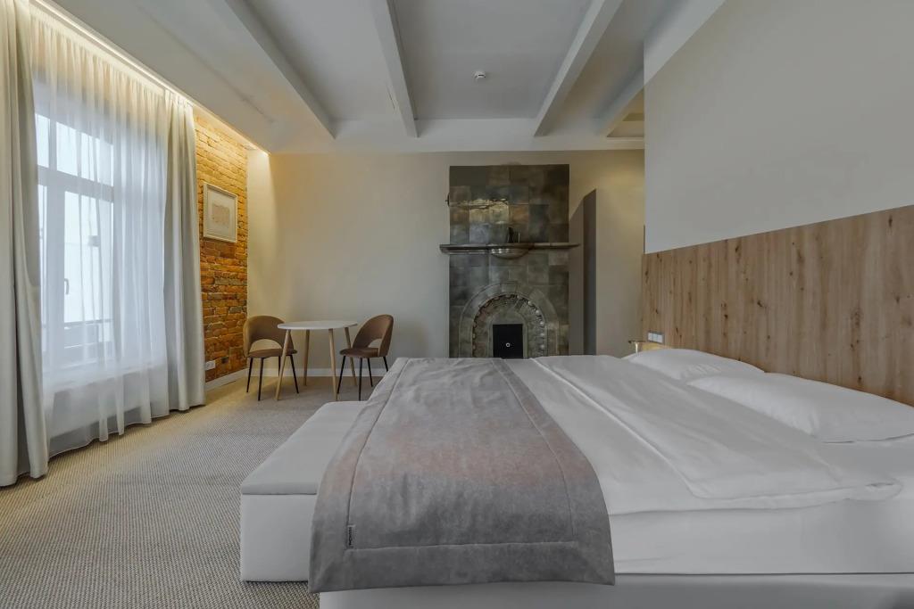 Dom Tat Hotel 3*