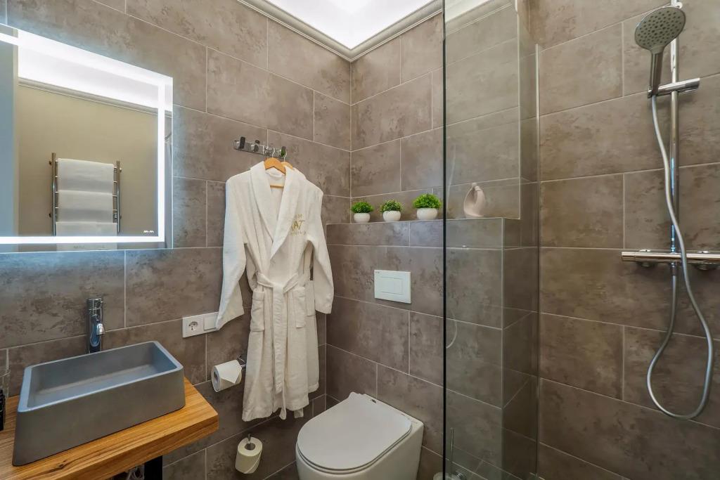 Dom Tat Hotel 3*