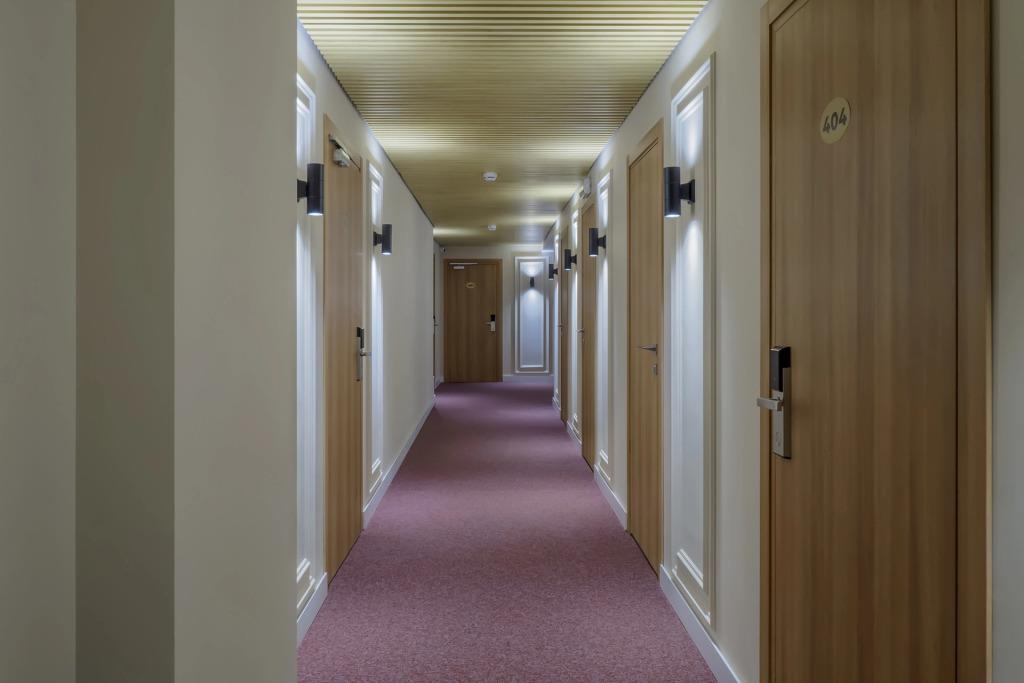 Dom Tat Hotel 3*