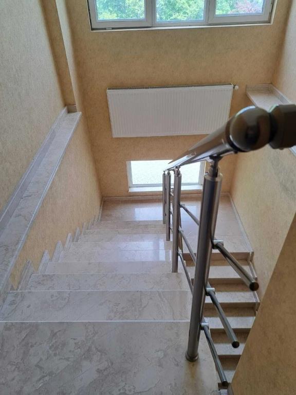 Tsisartkela 3*