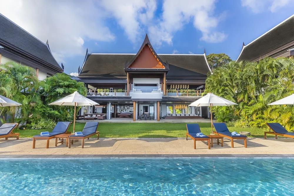 Villa Aye 0*