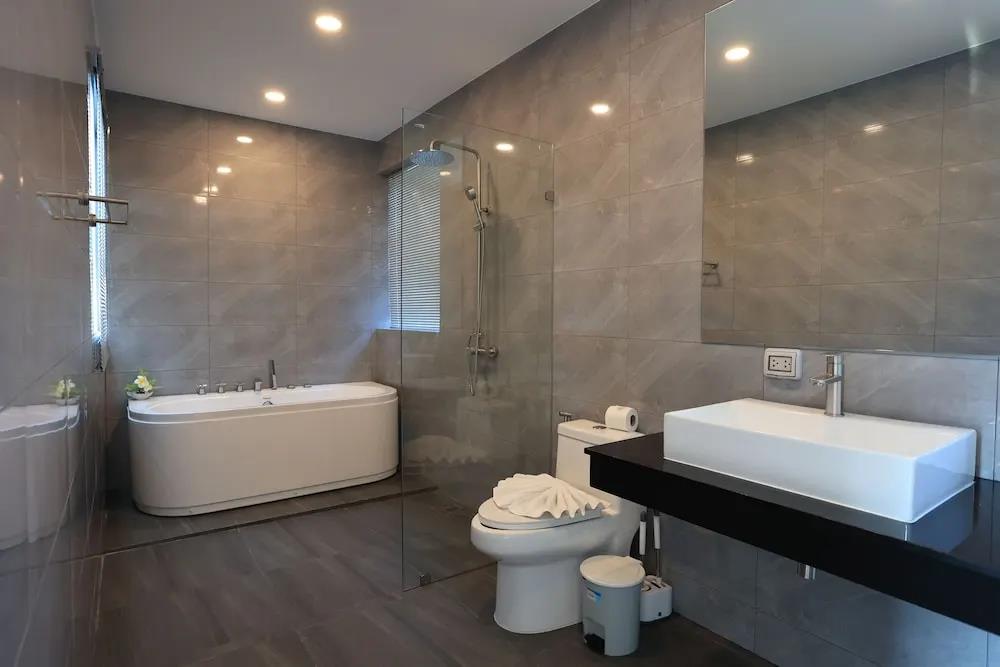 Costa Lota villa 3 bedroom in Rawai 0*