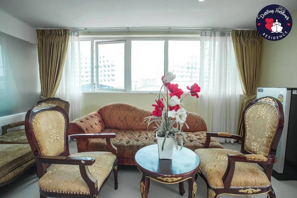 Darling Harbour Residence - Pattaya 2*