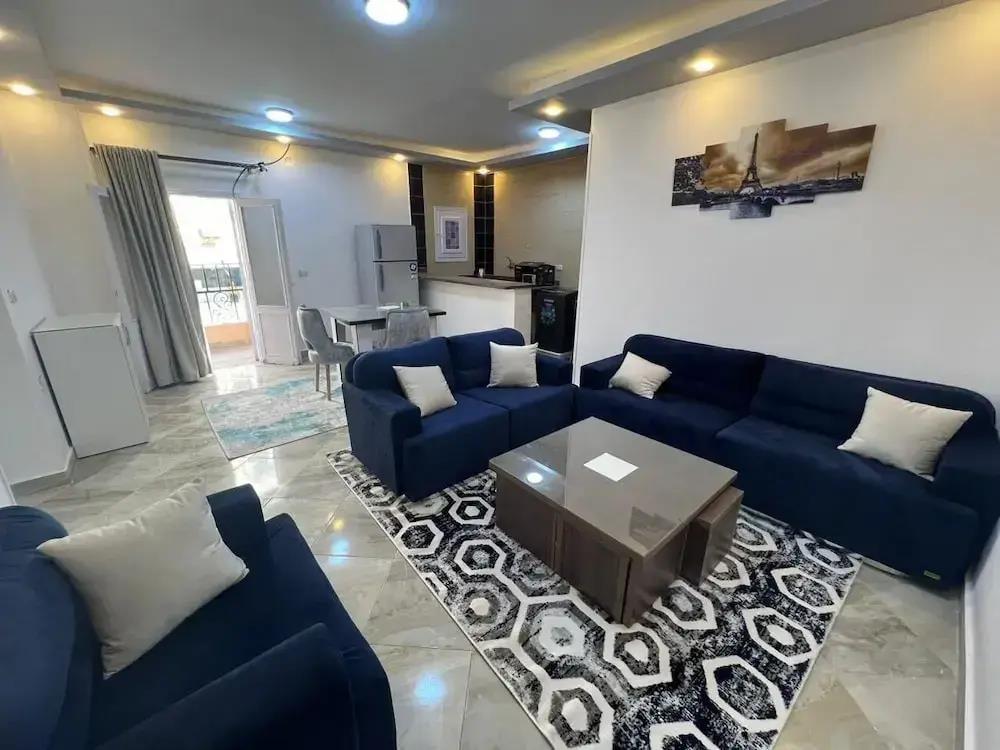 Comfy One-Bedroom Apartment 0*