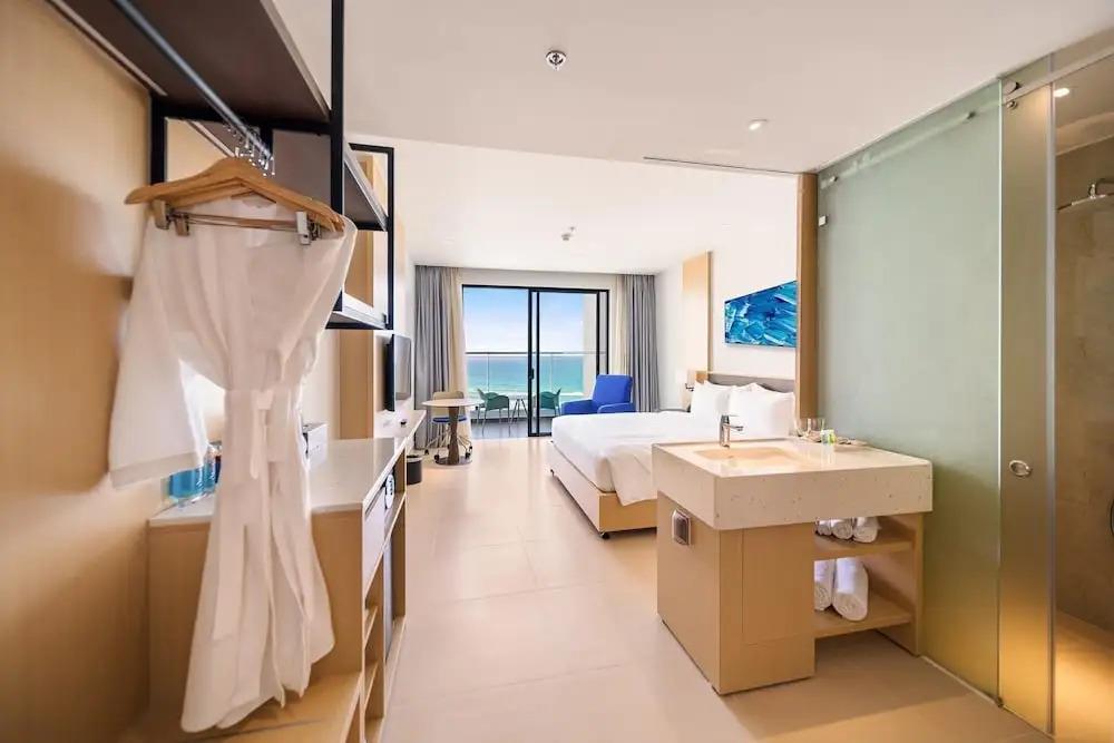 Sunshine Cam Ranh See View 3*