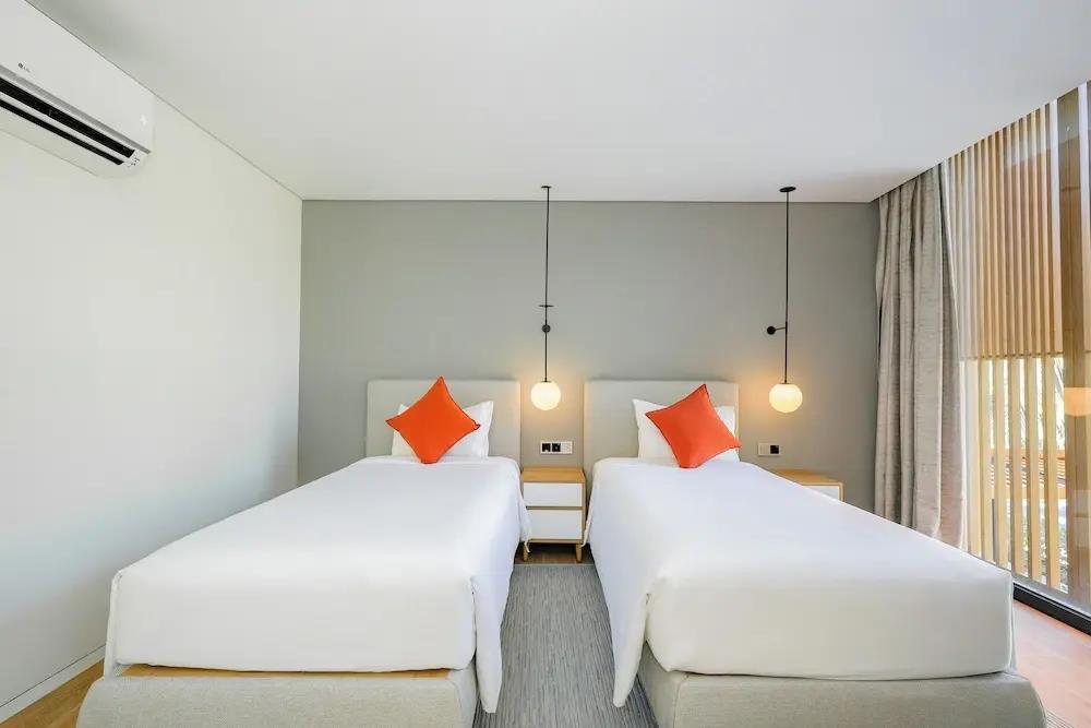 Sailing Pool Villas & Resort Phu Quoc 4*