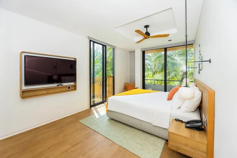 Sailing Pool Villas & Resort Phu Quoc 4*