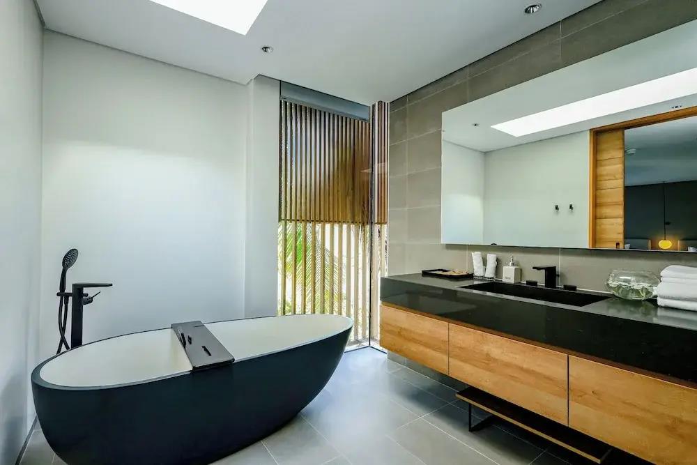 Sailing Pool Villas & Resort Phu Quoc 4*