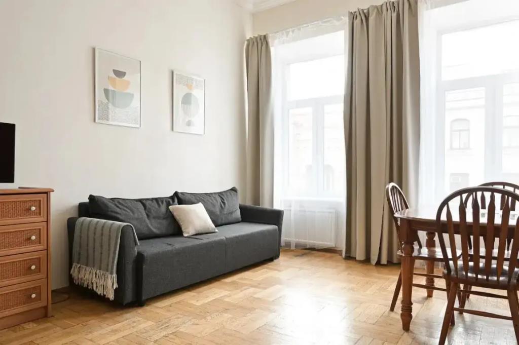 1912 U Anichkova Mosta №1 Apartments 0*