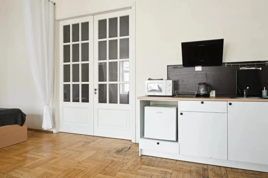 1912 U Anichkova Mosta №1 Apartments 0*