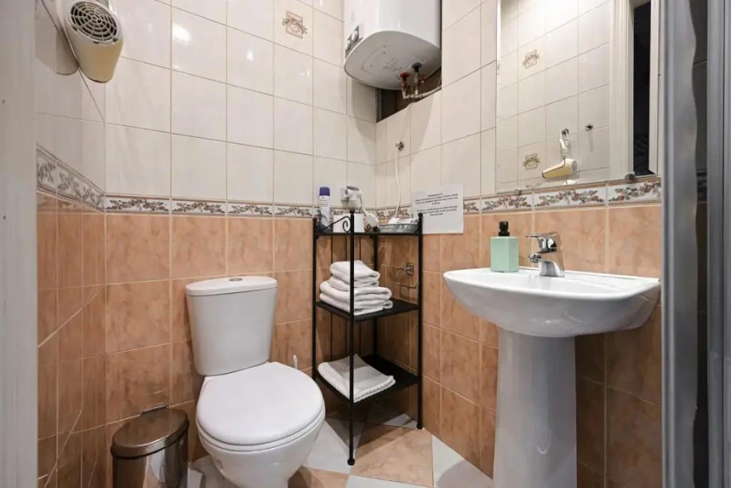 1912 U Anichkova Mosta №1 Apartments 0*