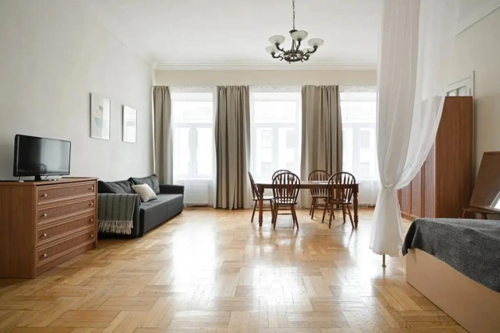 1912 U Anichkova Mosta №1 Apartments 0*
