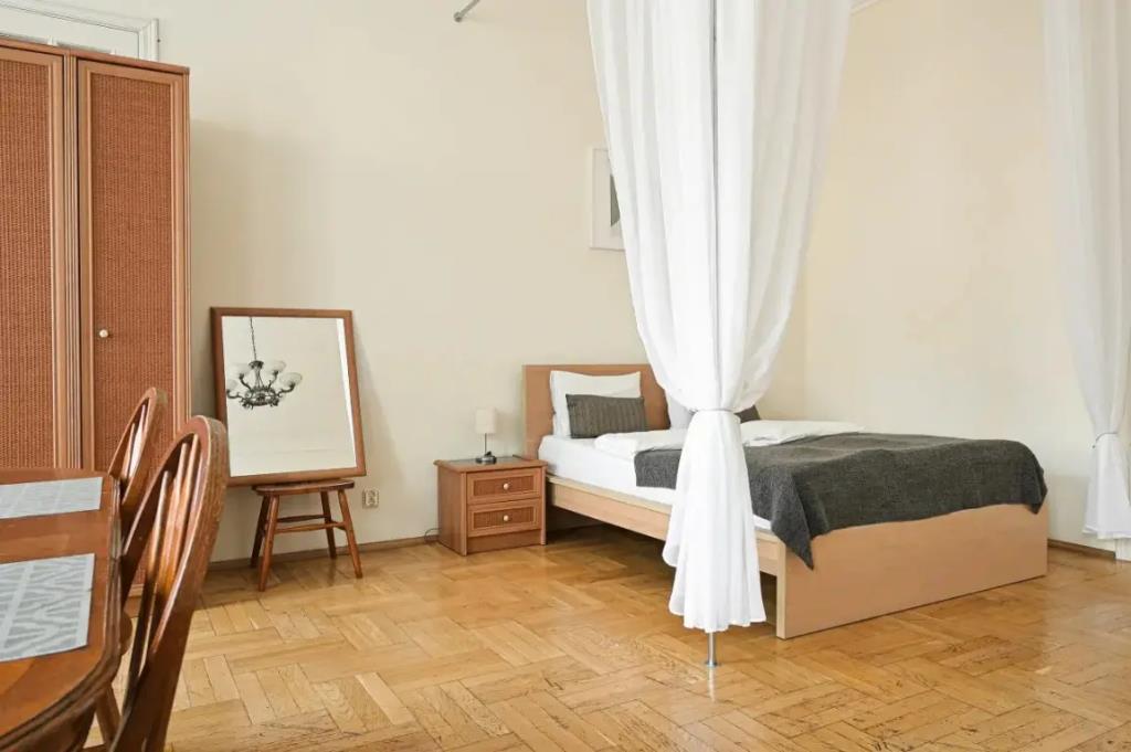 1912 U Anichkova Mosta №1 Apartments 0*