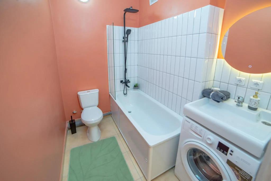 BeGuest Apartments (BiGest) on Repin 77 0*