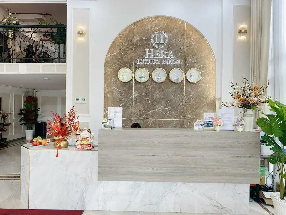 Hera Luxury Hotel 3*