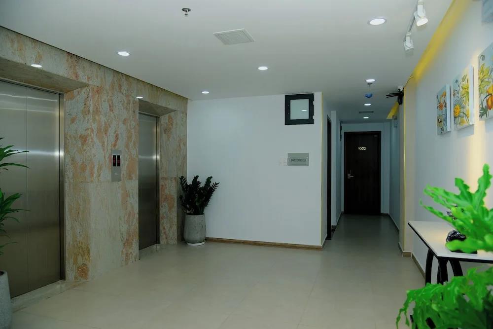 Hera Luxury Hotel 3*