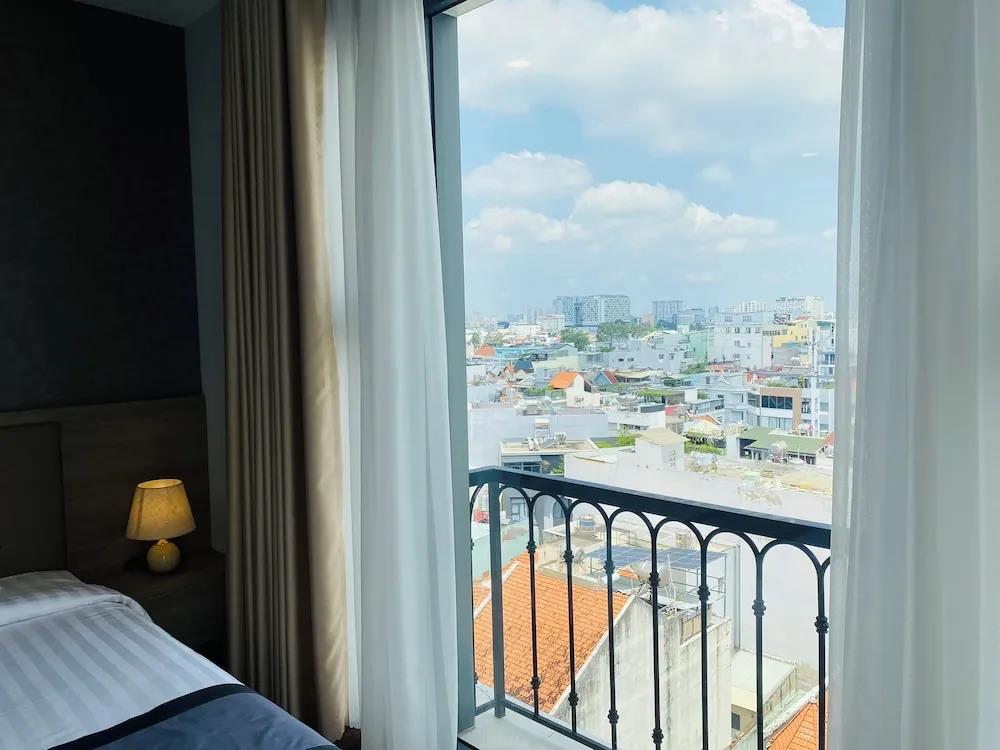 Hera Luxury Hotel 3*