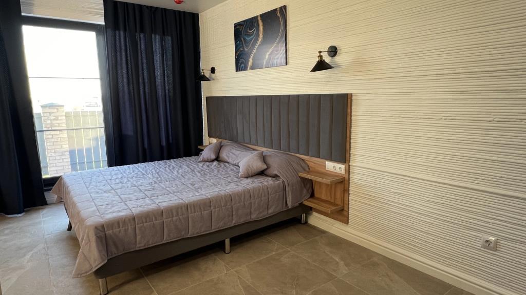 SHONDI Hotel 3*