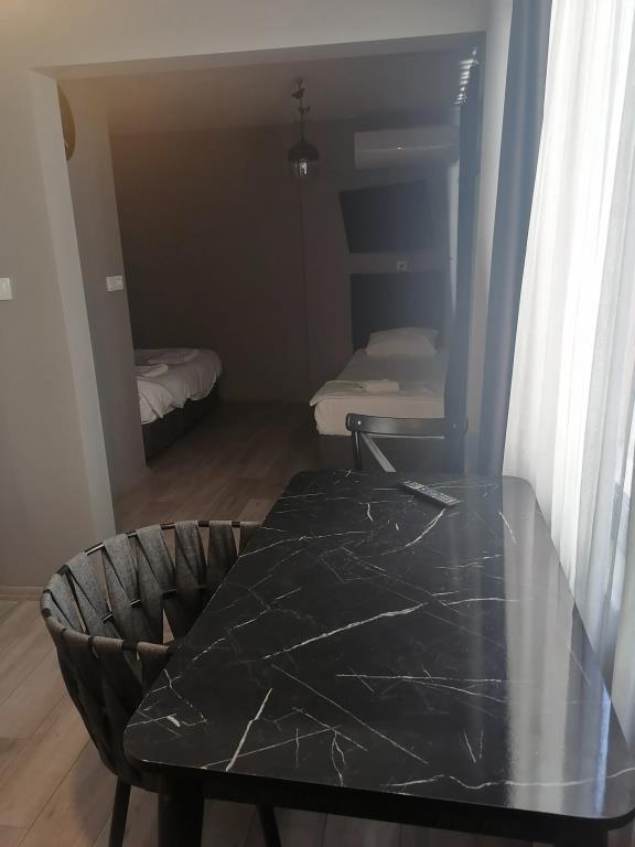 Opera Wall Suite Hotel 0*