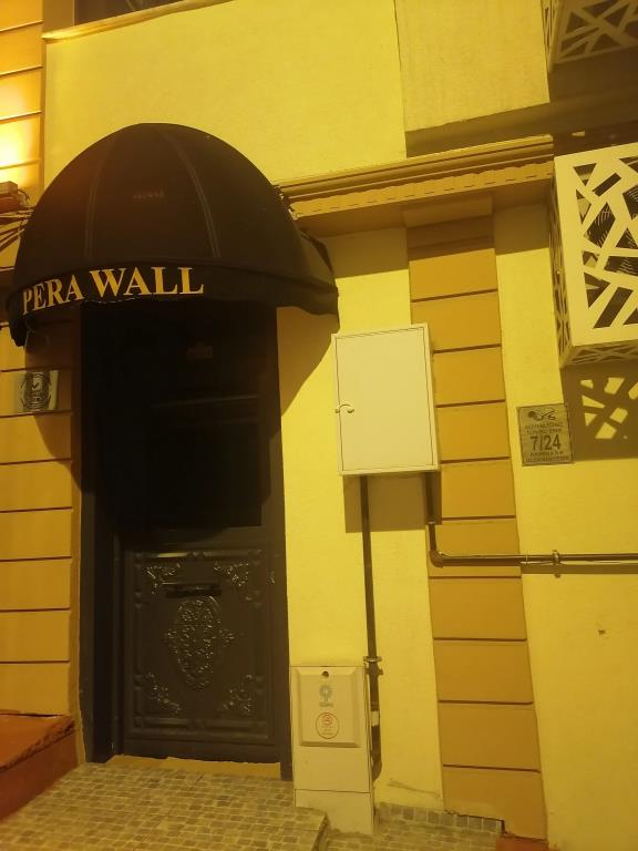 Opera Wall Suite Hotel 0*