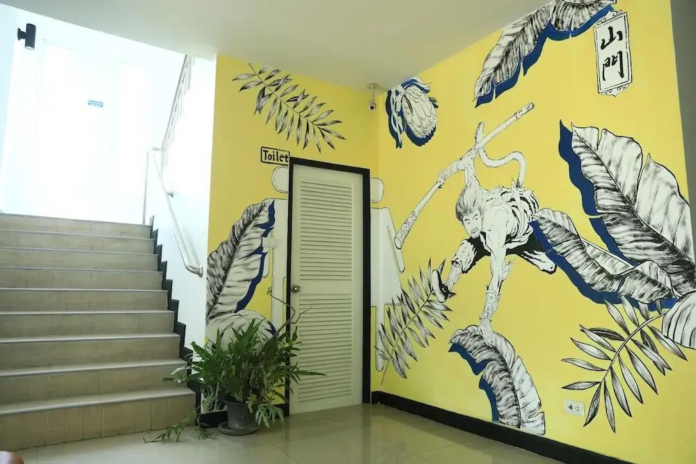 RQ Phuket Patong Beach by Collection O 2*
