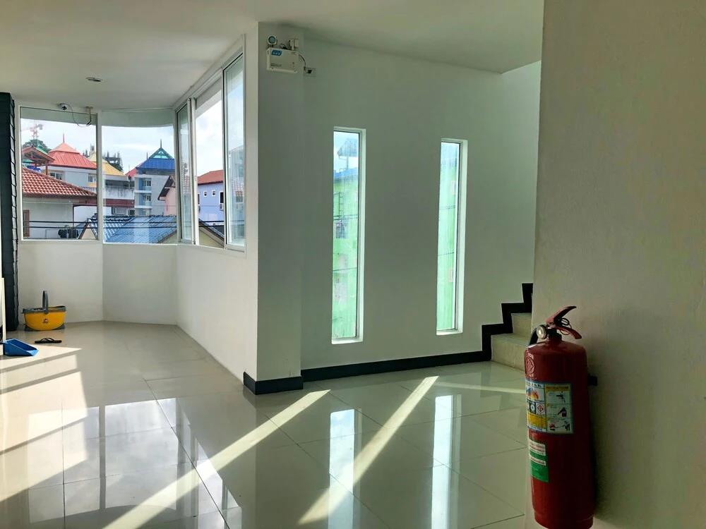 RQ Phuket Patong Beach by Collection O 2*