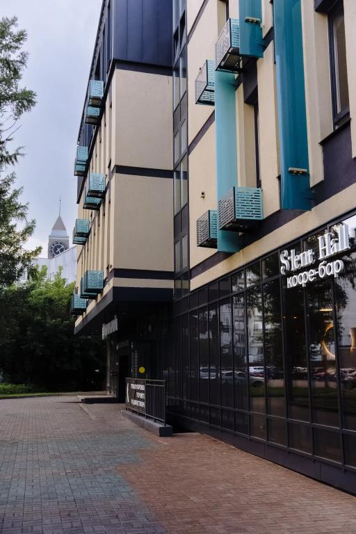 Premier Hotel 4*