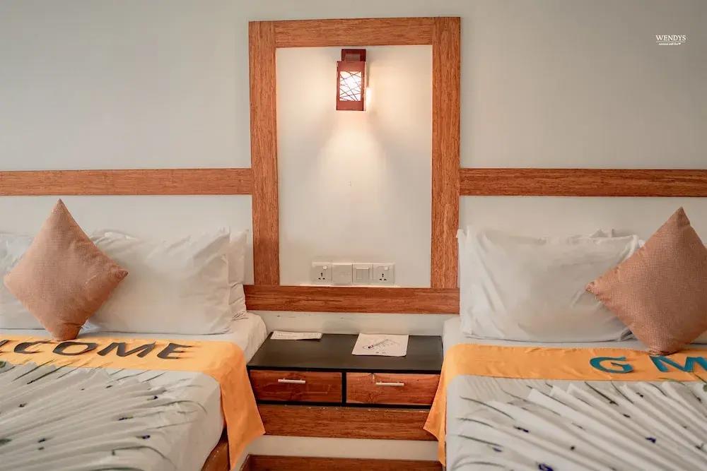 G.M.T. Sorabora Village Hotel 2*