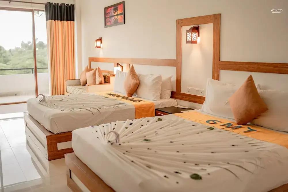 G.M.T. Sorabora Village Hotel 2*