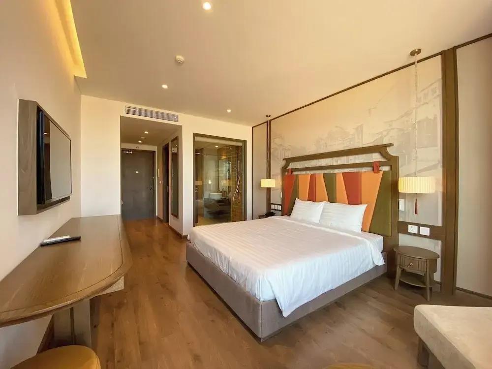 Apec Mandala Wyndham Suite Family 2*