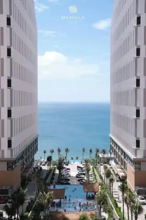 Apec Mandala Wyndham Suite Family 2*