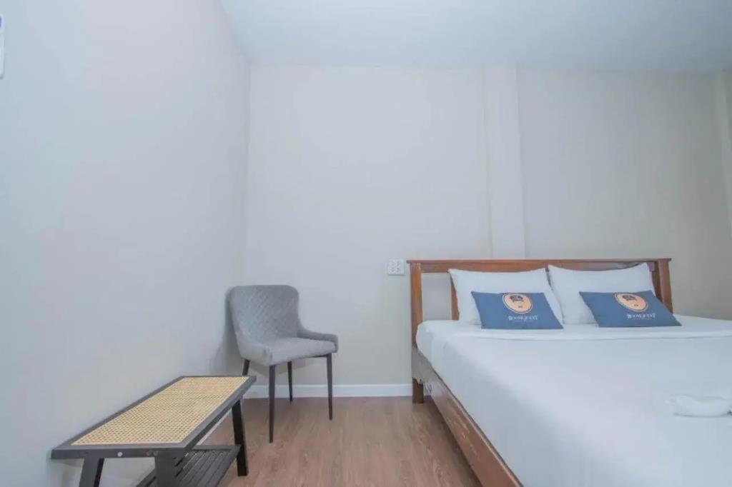 RoomQuest The Peak Patong Hill 0*