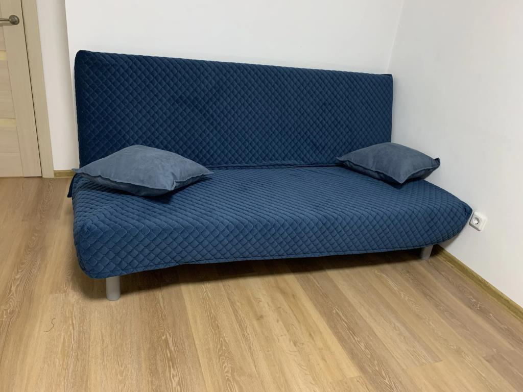 Tramvayny Pereulok 2/4 Flat 0*