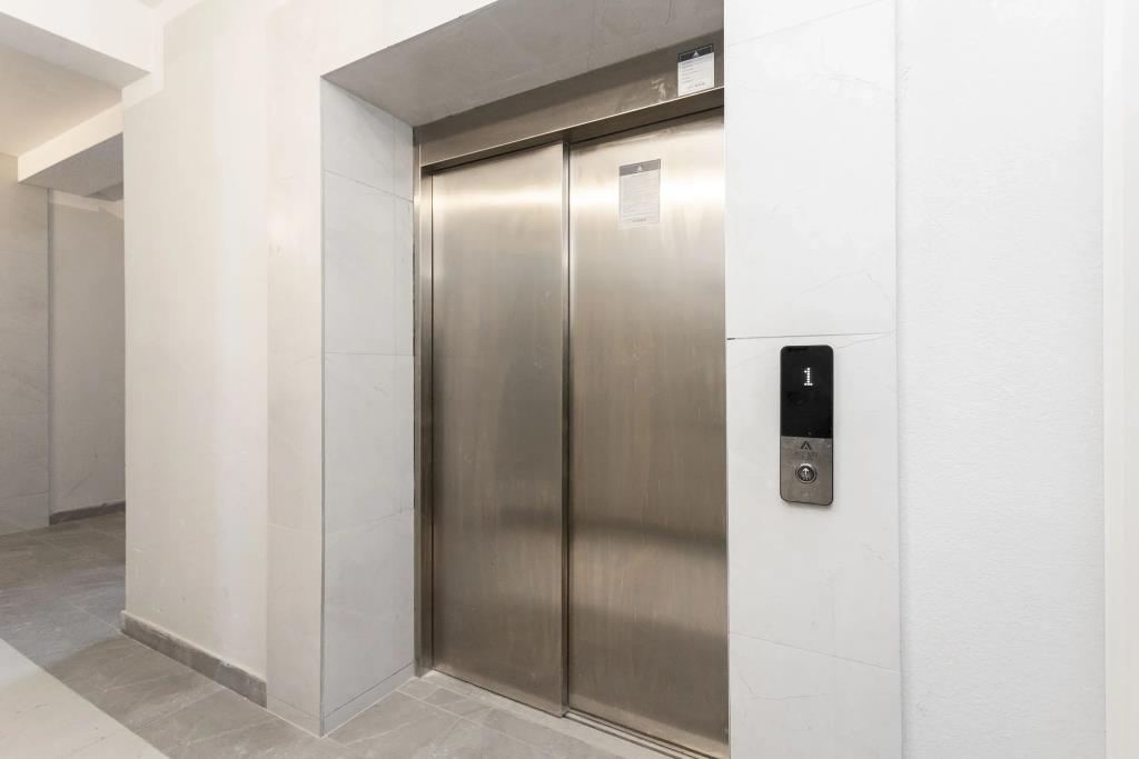 Apartment Kantiana 0*