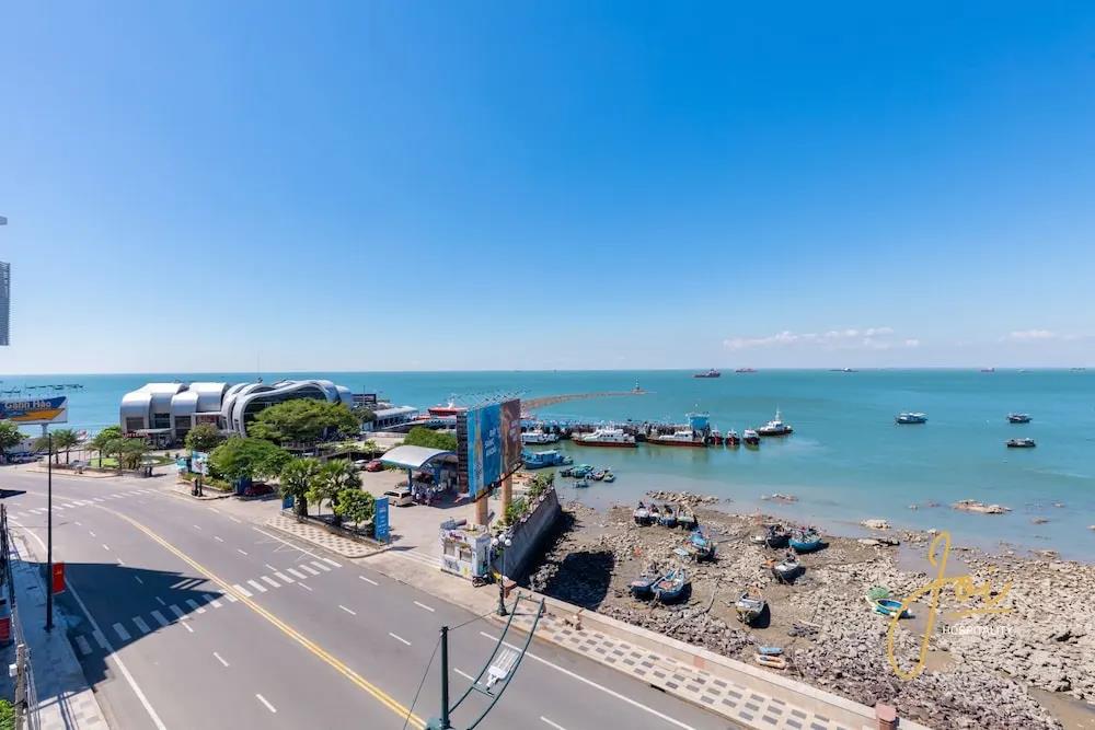 Joi Home Beachfront 2*